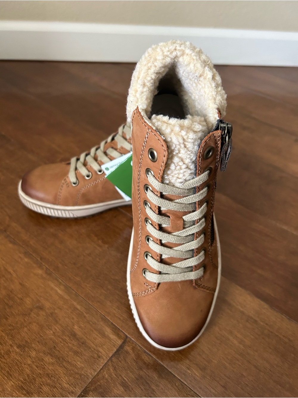 Women’s Remonte Sporty Lace Up Shoes
